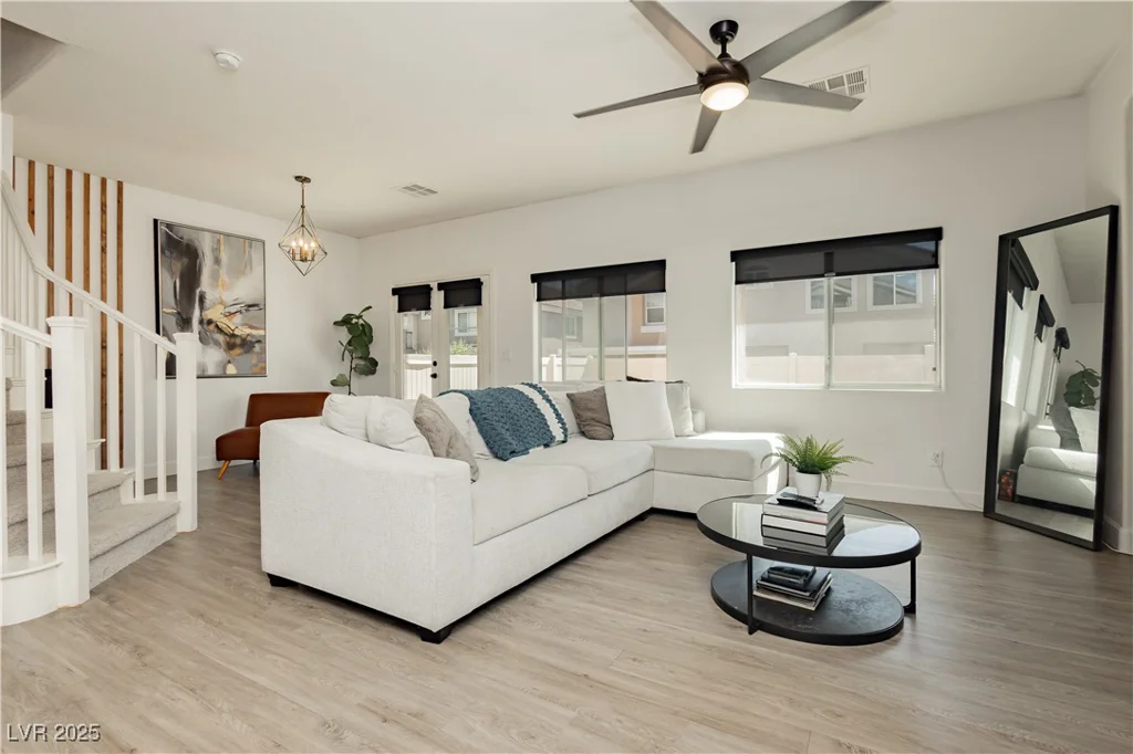 10010 Aspen Rose, Las Vegas, NV 89183