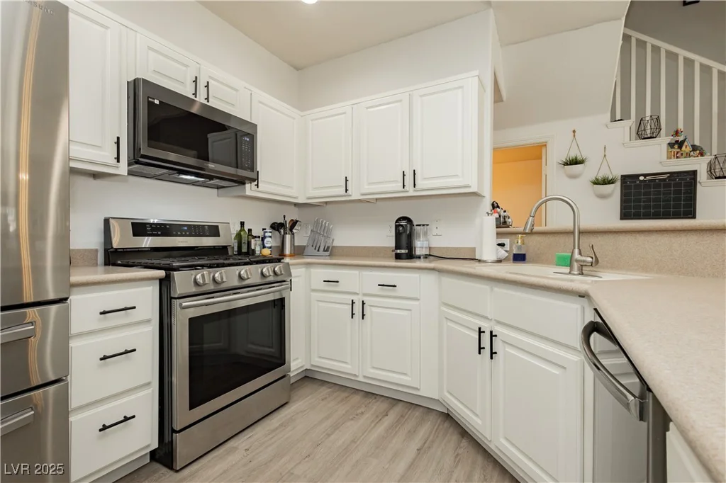 10010 Aspen Rose, Las Vegas, NV 89183