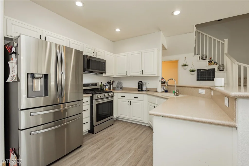 10010 Aspen Rose, Las Vegas, NV 89183