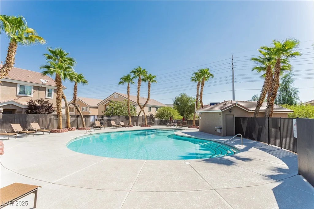 10010 Aspen Rose, Las Vegas, NV 89183