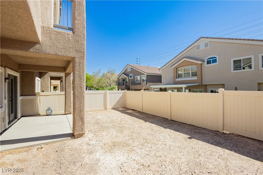 10010 Aspen Rose, Las Vegas, NV 89183