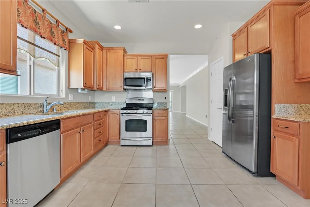 6039 TOKARA, Las Vegas, NV 89122