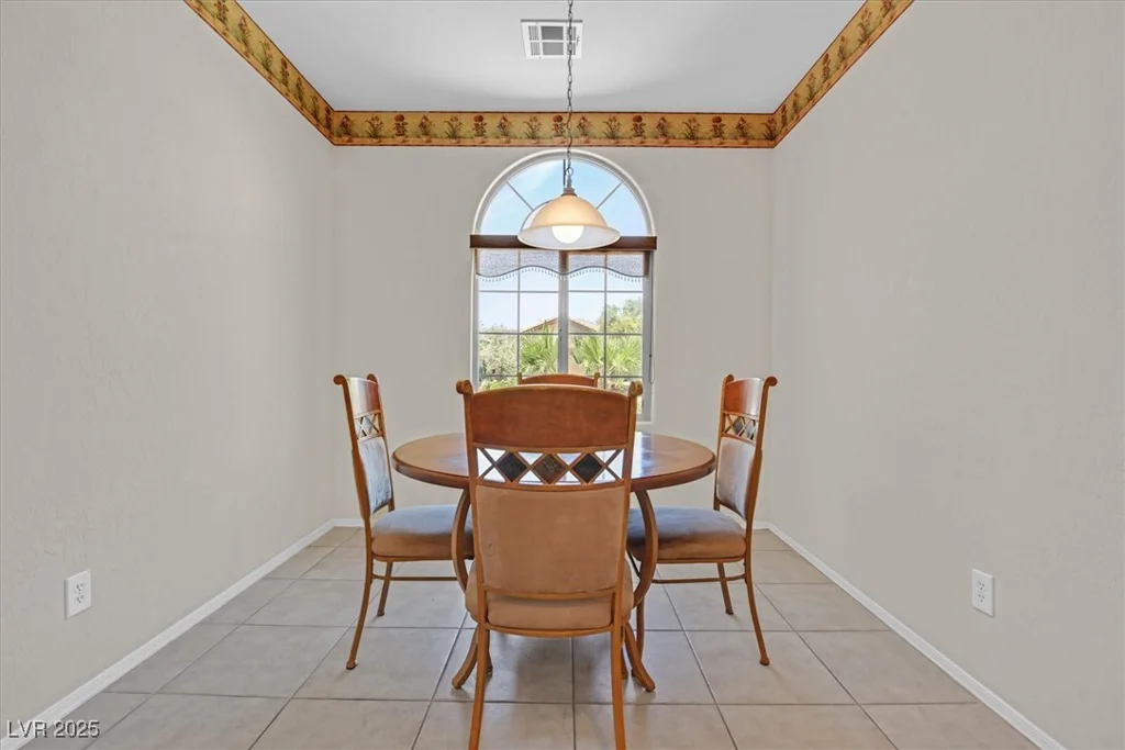 6039 TOKARA, Las Vegas, NV 89122