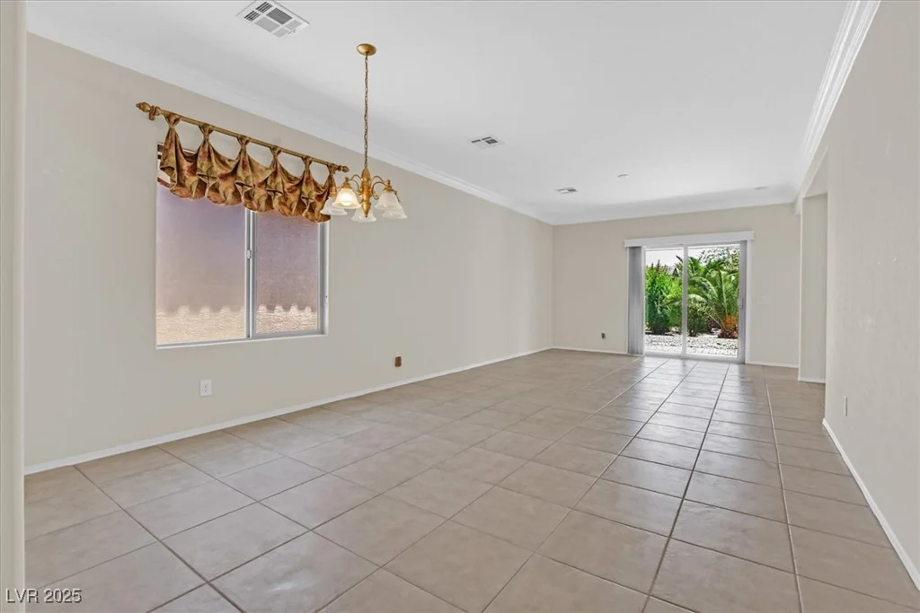 6039 TOKARA, Las Vegas, NV 89122