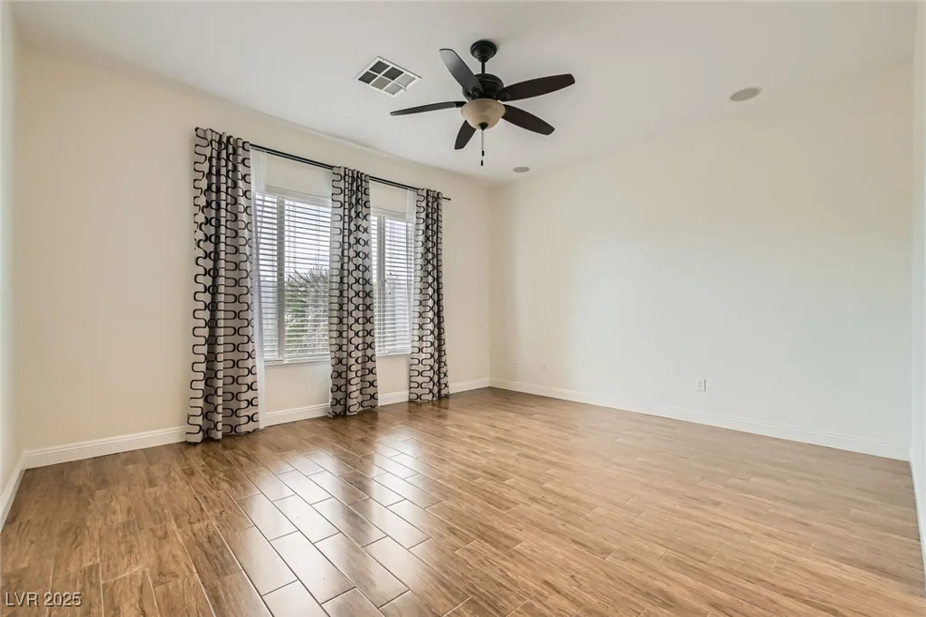 3805 Specula Wing, North Las Vegas, NV 89084