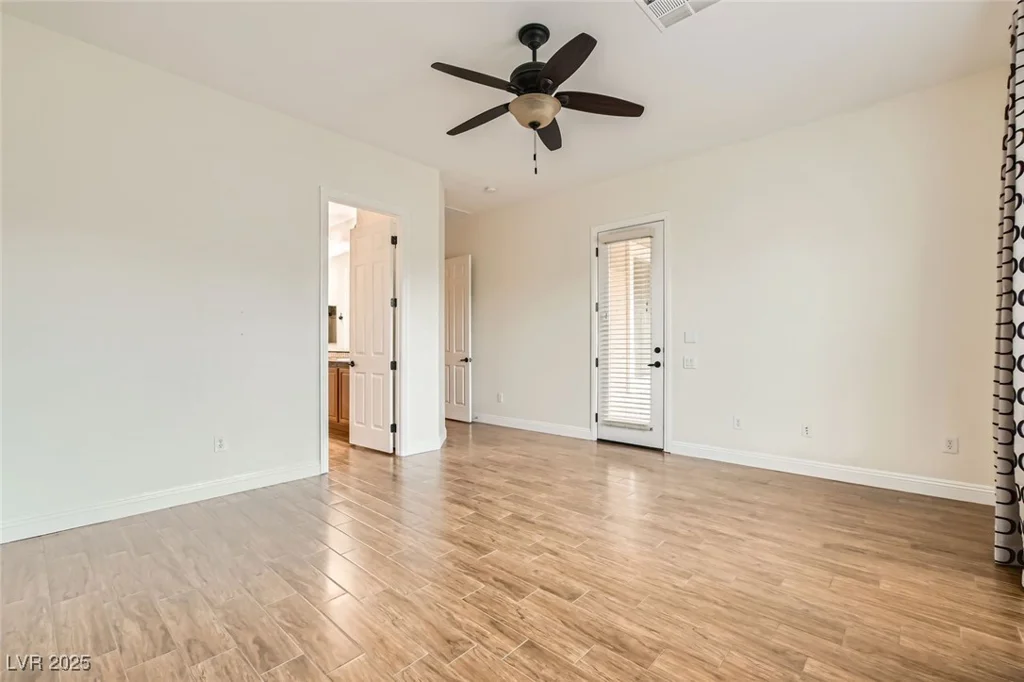 3805 Specula Wing, North Las Vegas, NV 89084