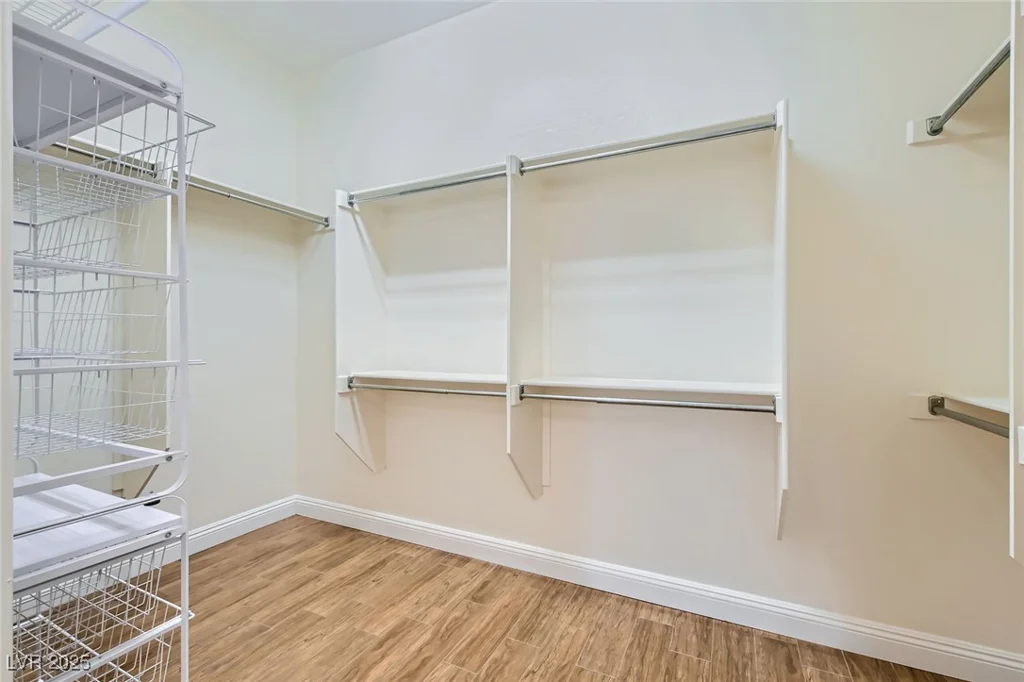 3805 Specula Wing, North Las Vegas, NV 89084