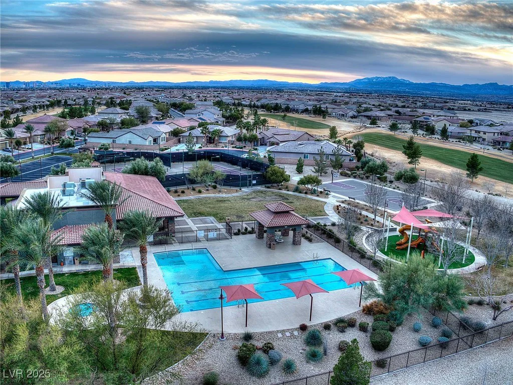 3805 Specula Wing, North Las Vegas, NV 89084