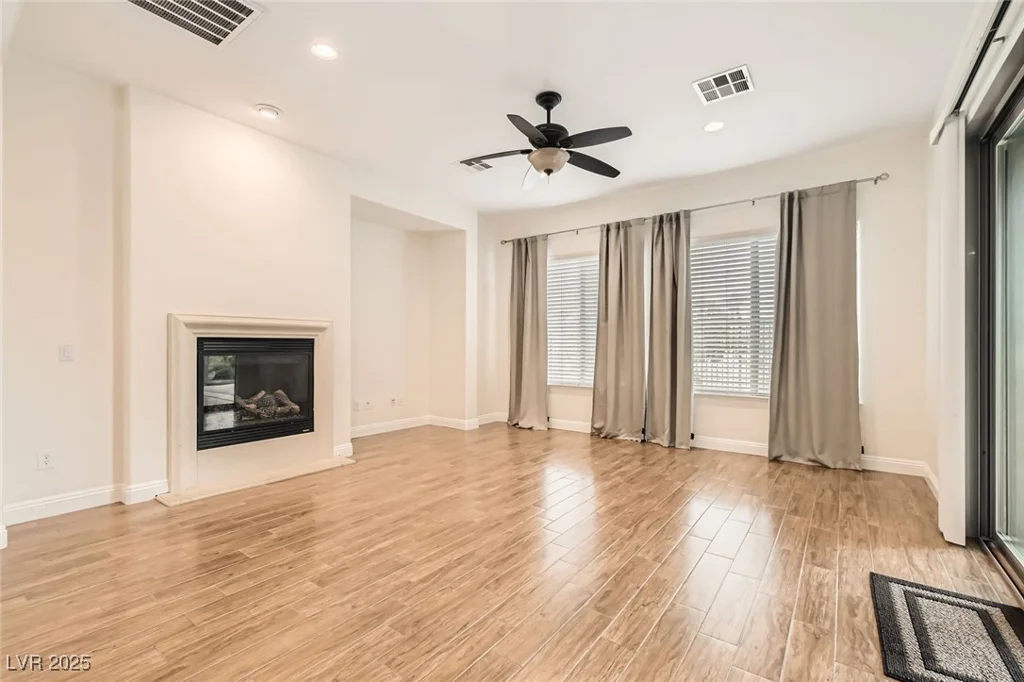 3805 Specula Wing, North Las Vegas, NV 89084