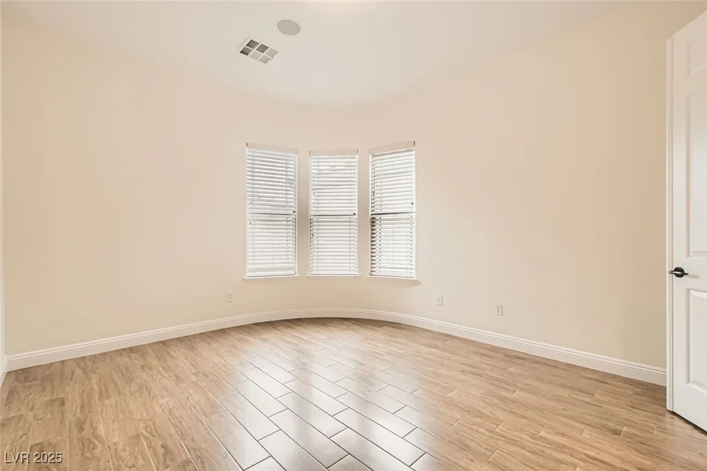 3805 Specula Wing, North Las Vegas, NV 89084