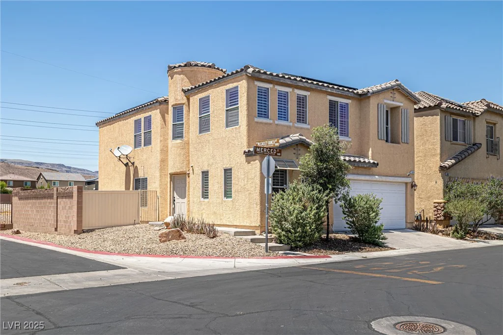 5695 Merced, Las Vegas, NV 89148