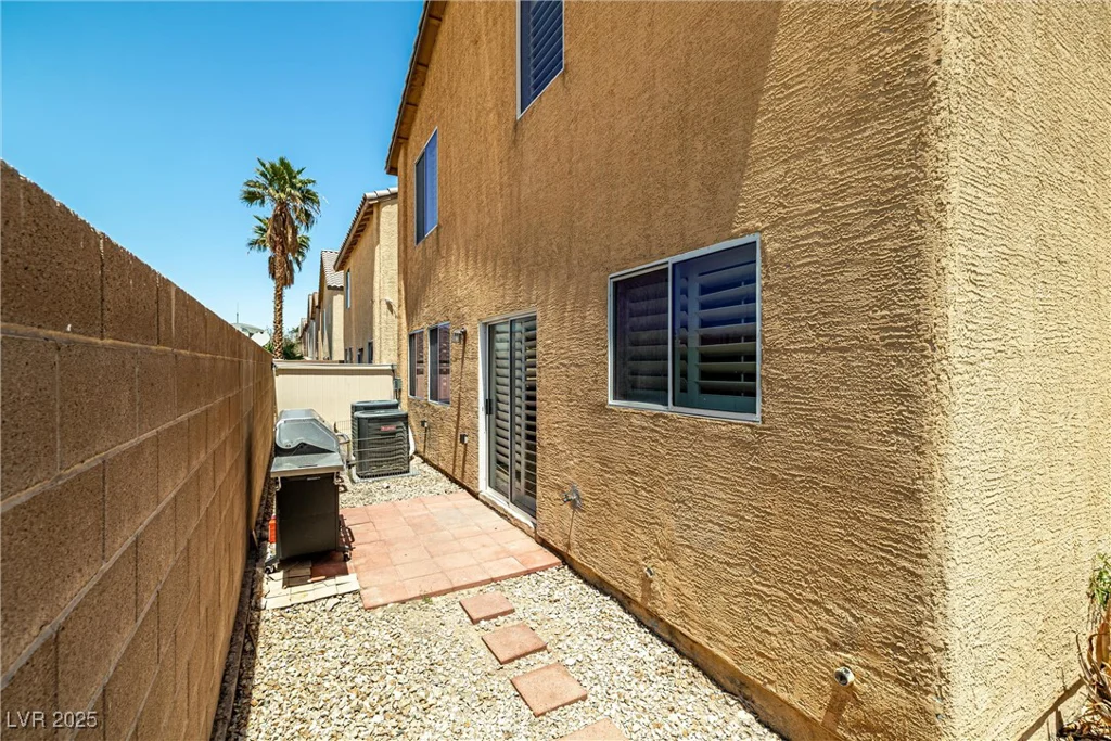 5695 Merced, Las Vegas, NV 89148