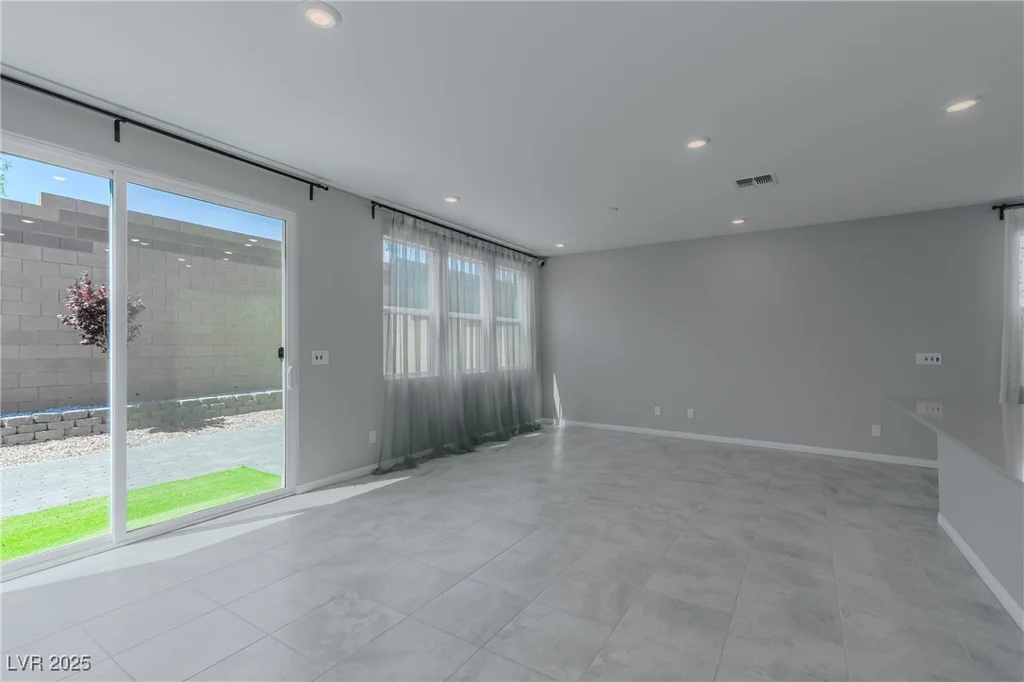 4589 Swimming Minnow, Las Vegas, NV 89141