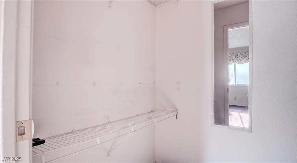 305 Crosswind, Las Vegas, NV 89145