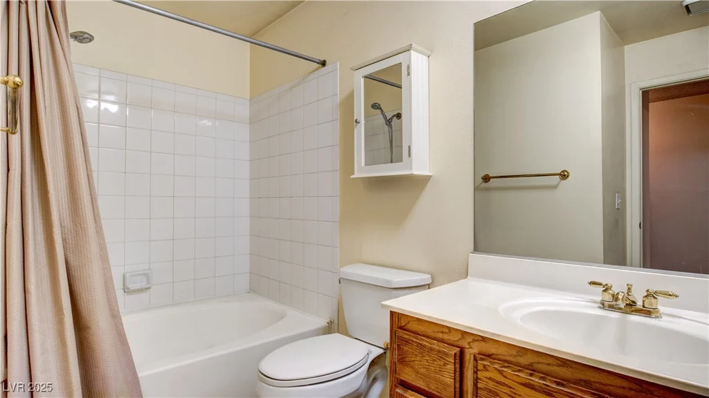 305 Crosswind, Las Vegas, NV 89145