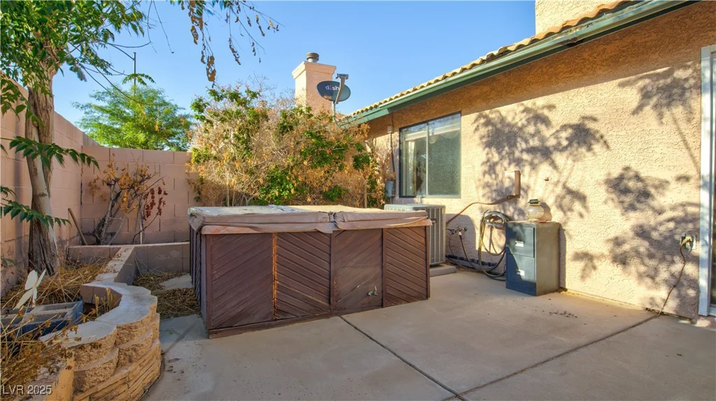 305 Crosswind, Las Vegas, NV 89145