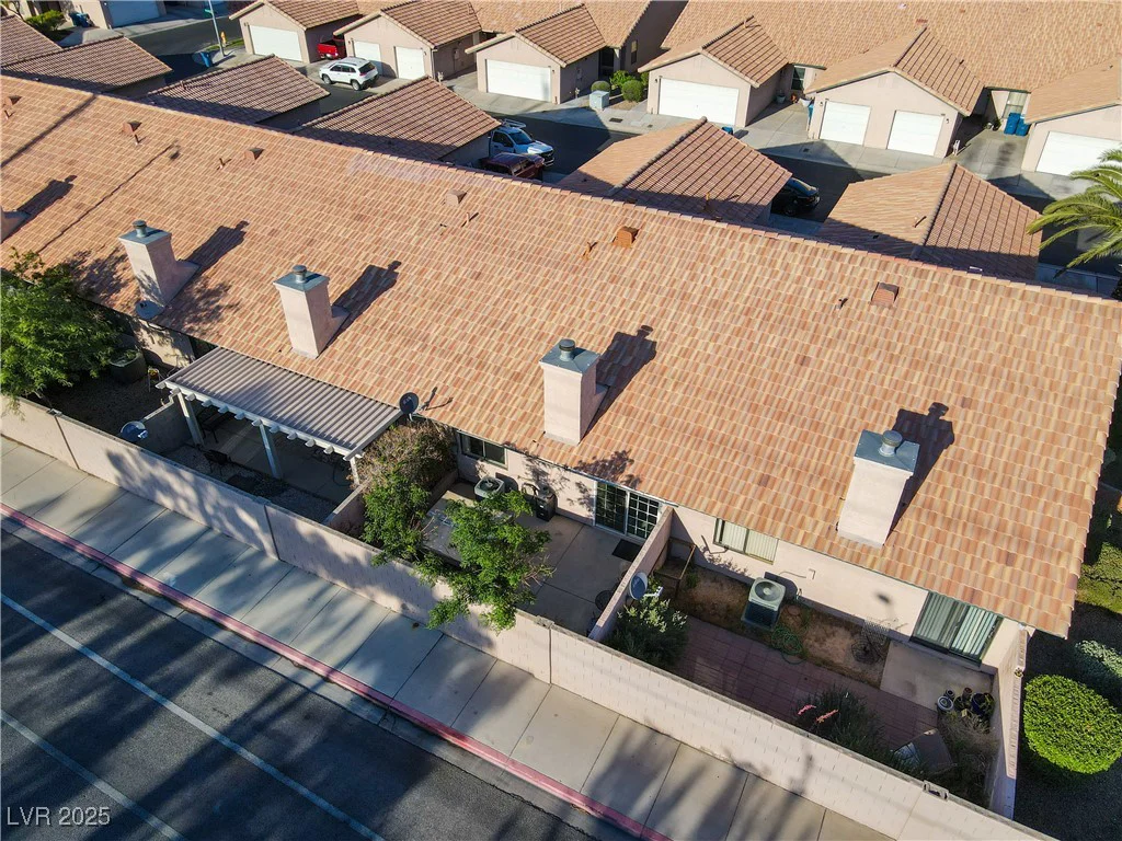 305 Crosswind, Las Vegas, NV 89145