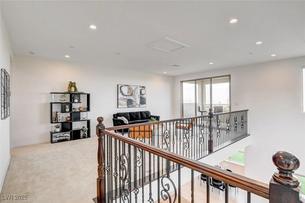 350 Gandara, Las Vegas, NV 89138