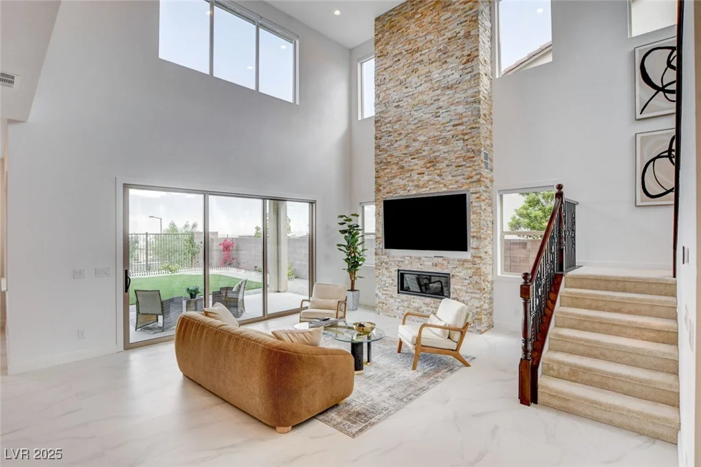 350 Gandara, Las Vegas, NV 89138