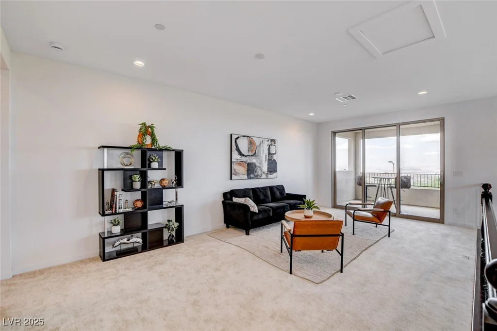 350 Gandara, Las Vegas, NV 89138