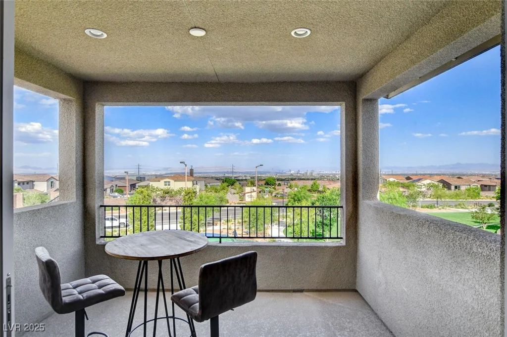 350 Gandara, Las Vegas, NV 89138