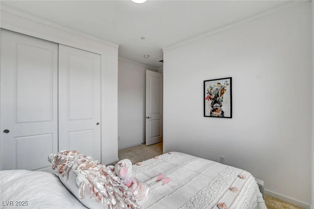 350 Gandara, Las Vegas, NV 89138