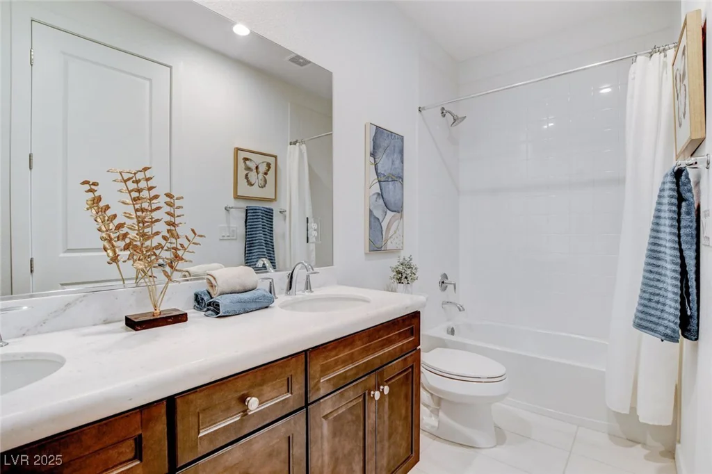 350 Gandara, Las Vegas, NV 89138