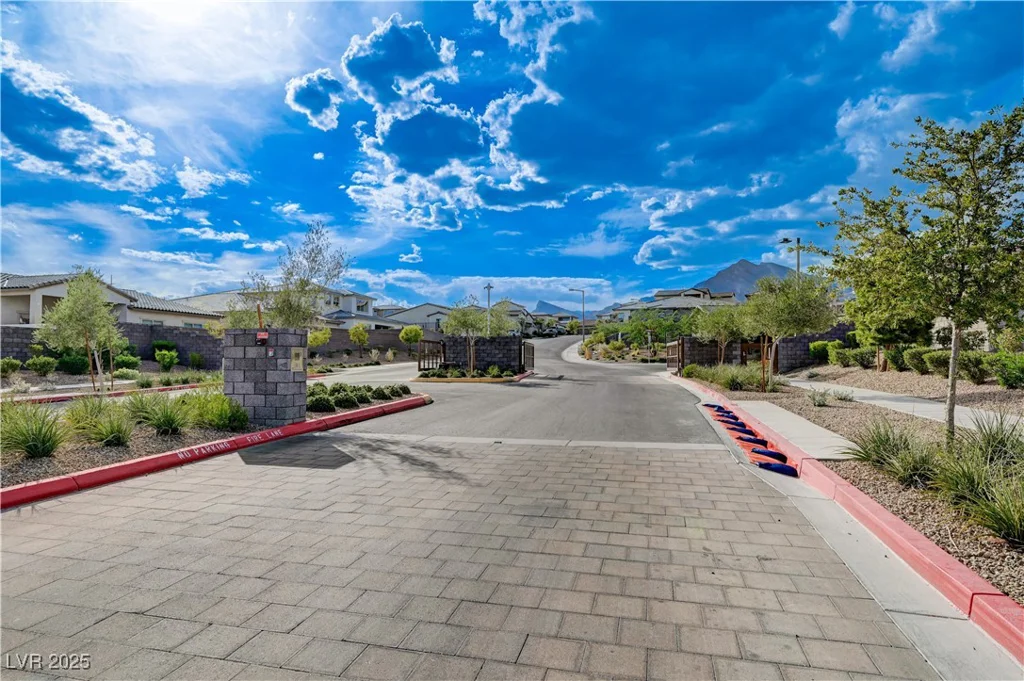 350 Gandara, Las Vegas, NV 89138
