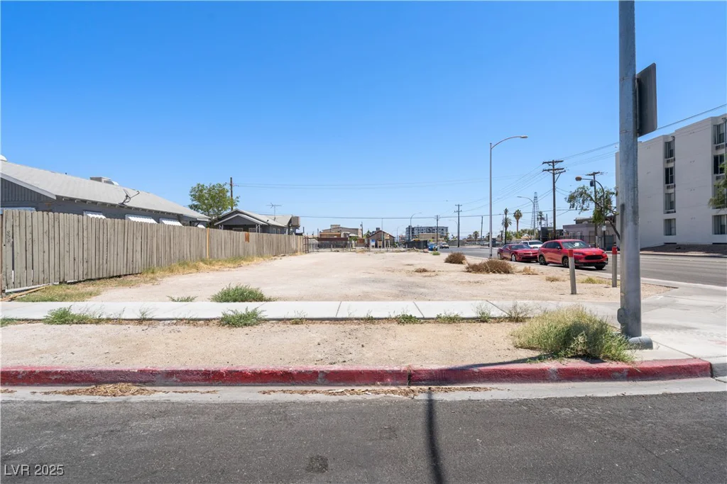 802 Stewart, Las Vegas, NV 89101