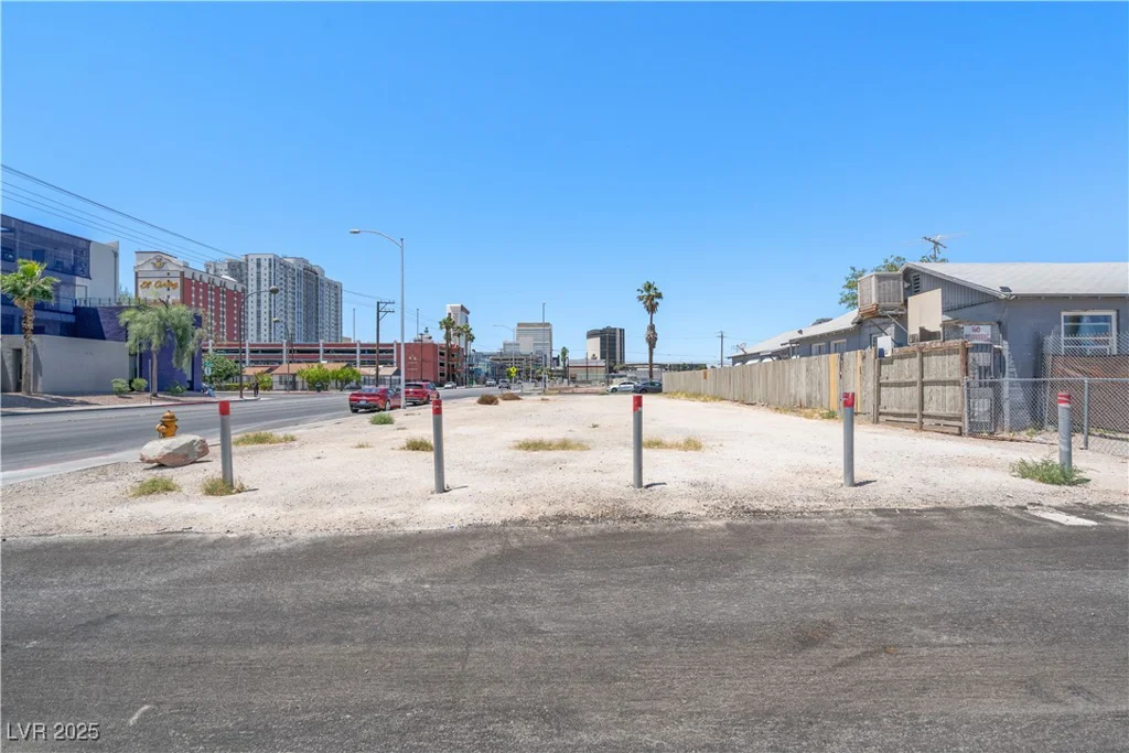 802 Stewart, Las Vegas, NV 89101