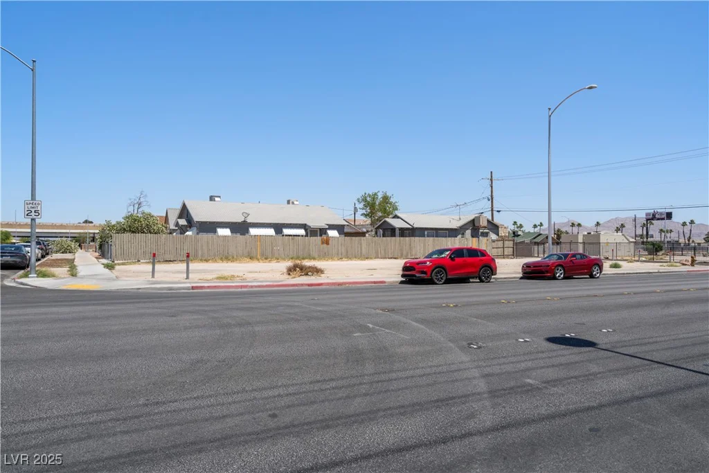 802 Stewart, Las Vegas, NV 89101