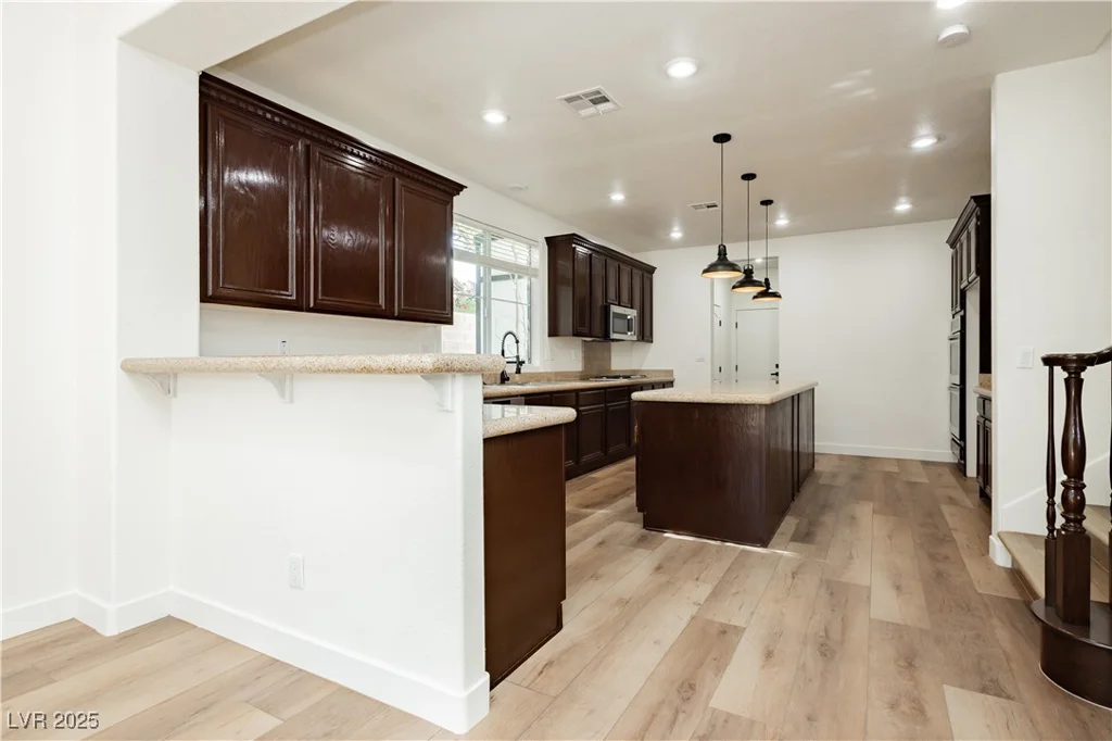 25 Blue Valley, Henderson, NV 89002