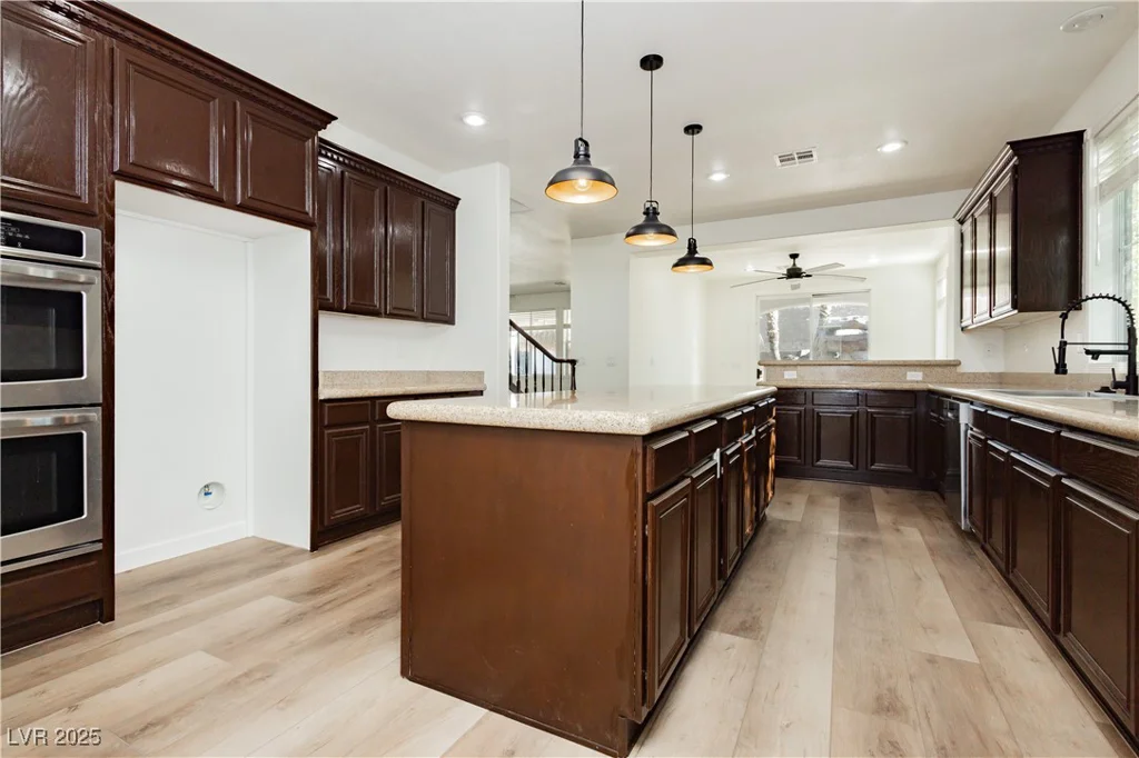 25 Blue Valley, Henderson, NV 89002