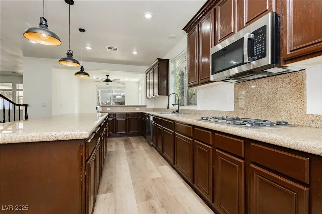 25 Blue Valley, Henderson, NV 89002