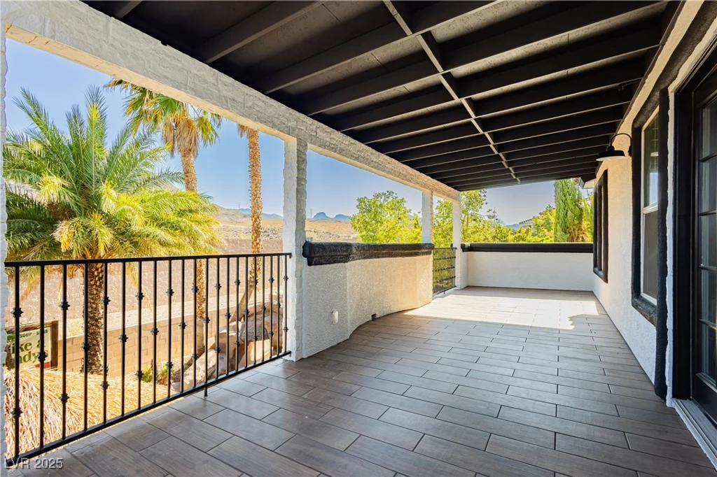 25 Blue Valley, Henderson, NV 89002