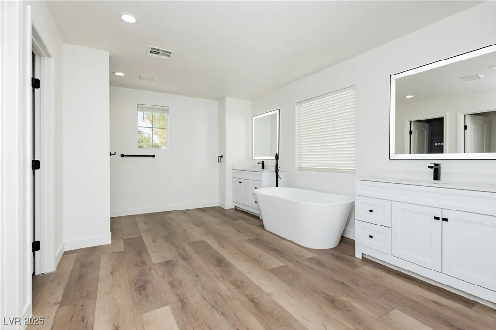25 Blue Valley, Henderson, NV 89002