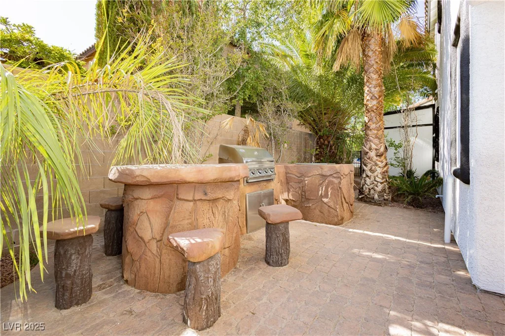 25 Blue Valley, Henderson, NV 89002