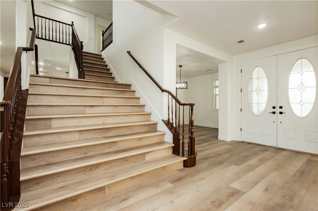 25 Blue Valley, Henderson, NV 89002