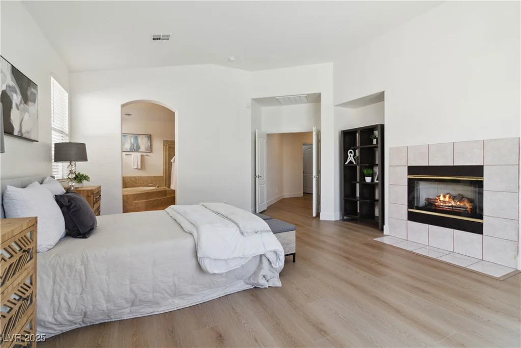 8714 Las Posas, Las Vegas, NV 89147