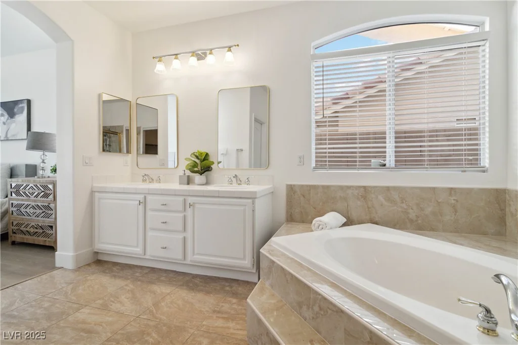 8714 Las Posas, Las Vegas, NV 89147