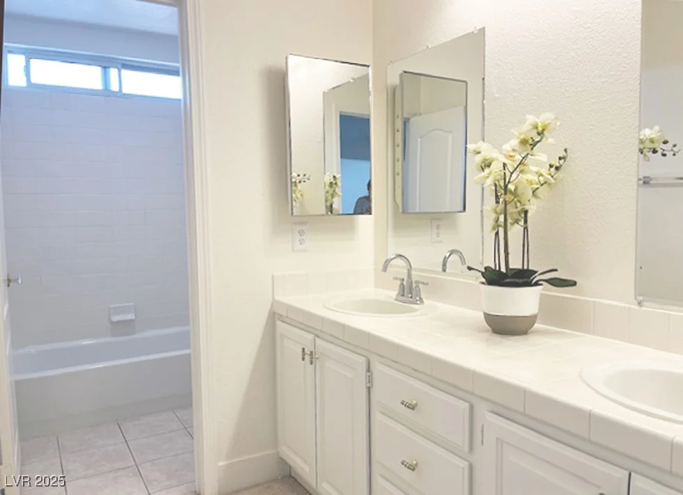 8714 Las Posas, Las Vegas, NV 89147