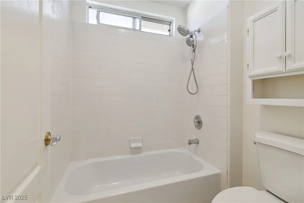 8714 Las Posas, Las Vegas, NV 89147