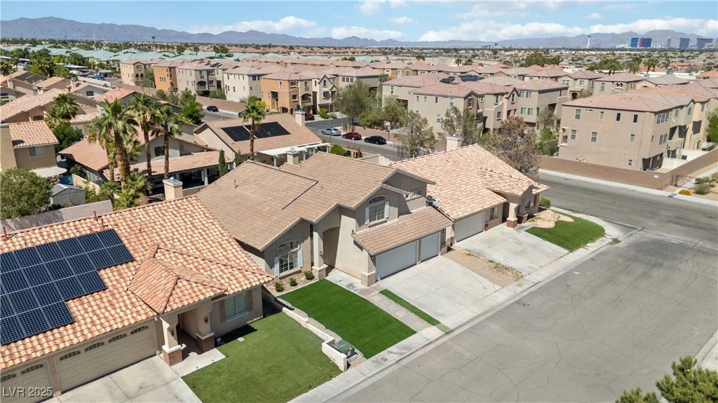 8714 Las Posas, Las Vegas, NV 89147