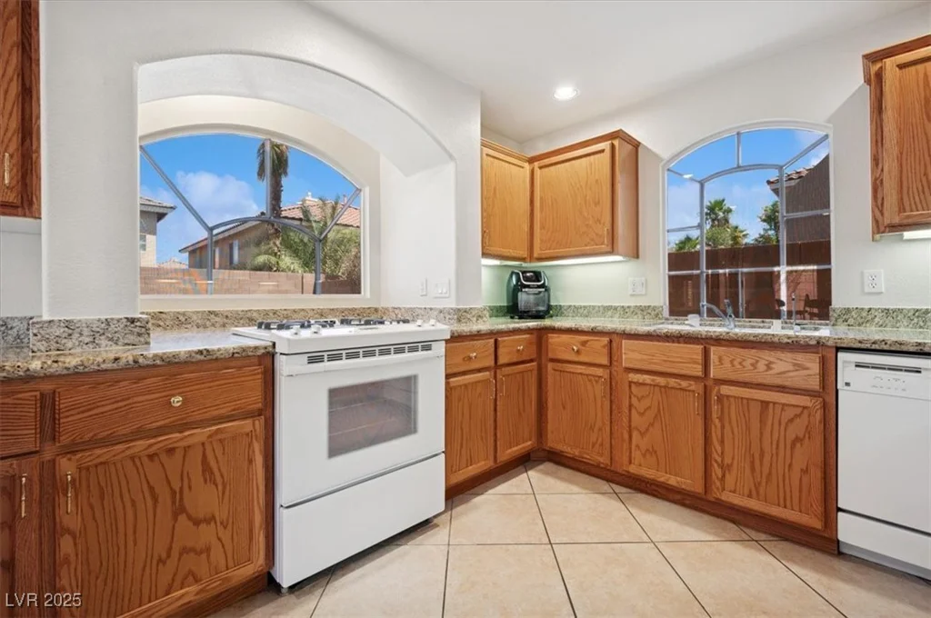 10948 Carberry Hill, Las Vegas, NV 89141