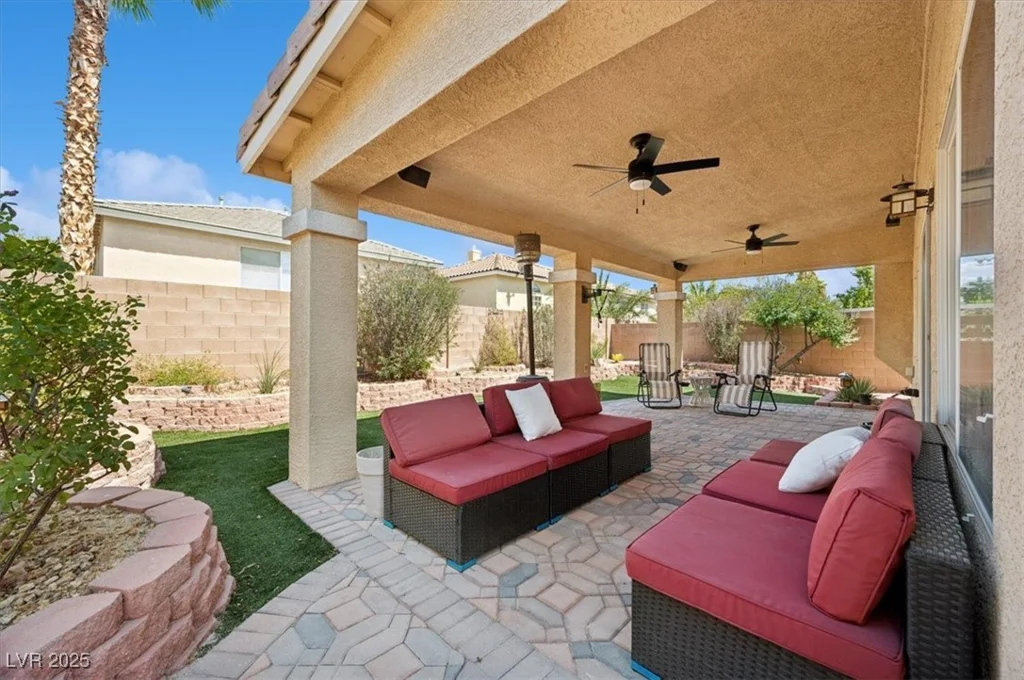 10948 Carberry Hill, Las Vegas, NV 89141