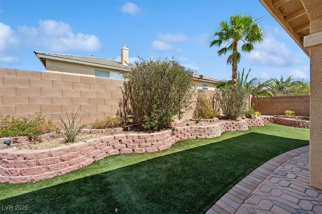 10948 Carberry Hill, Las Vegas, NV 89141