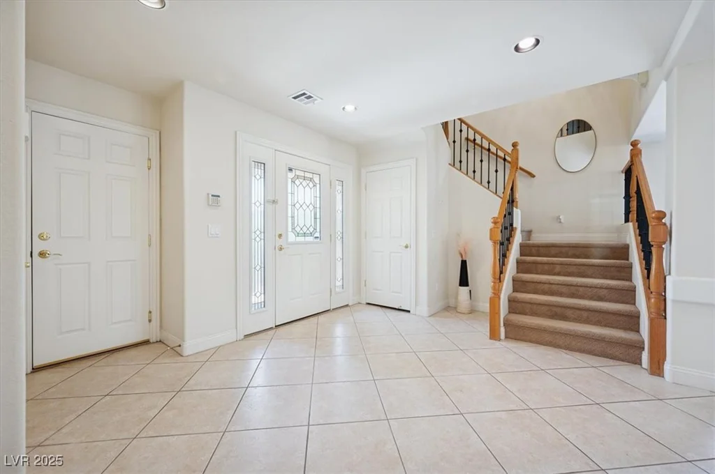 10948 Carberry Hill, Las Vegas, NV 89141