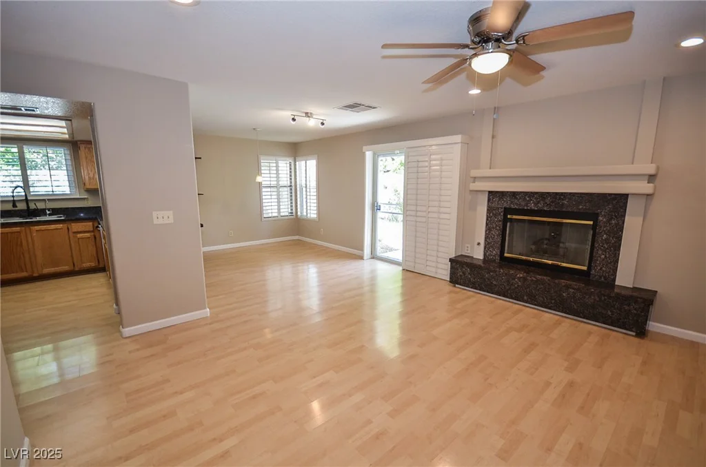 9408 Amber Valley, Las Vegas, NV 89134