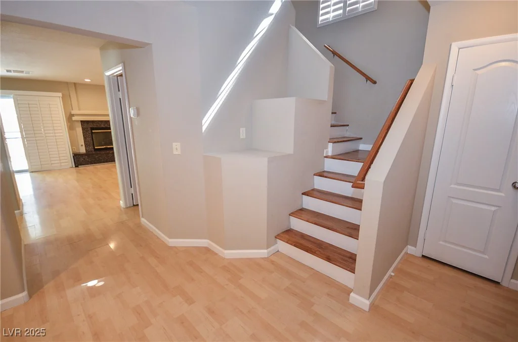9408 Amber Valley, Las Vegas, NV 89134