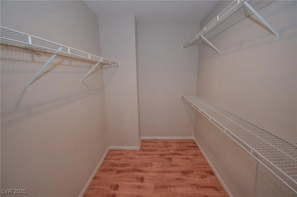 9408 Amber Valley, Las Vegas, NV 89134